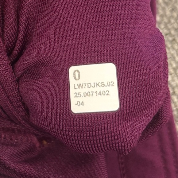 NWT Lululemon Hotty Hot High Rise Shorts 4" In Chilled Grape Size 0 - Picture 7 of 7